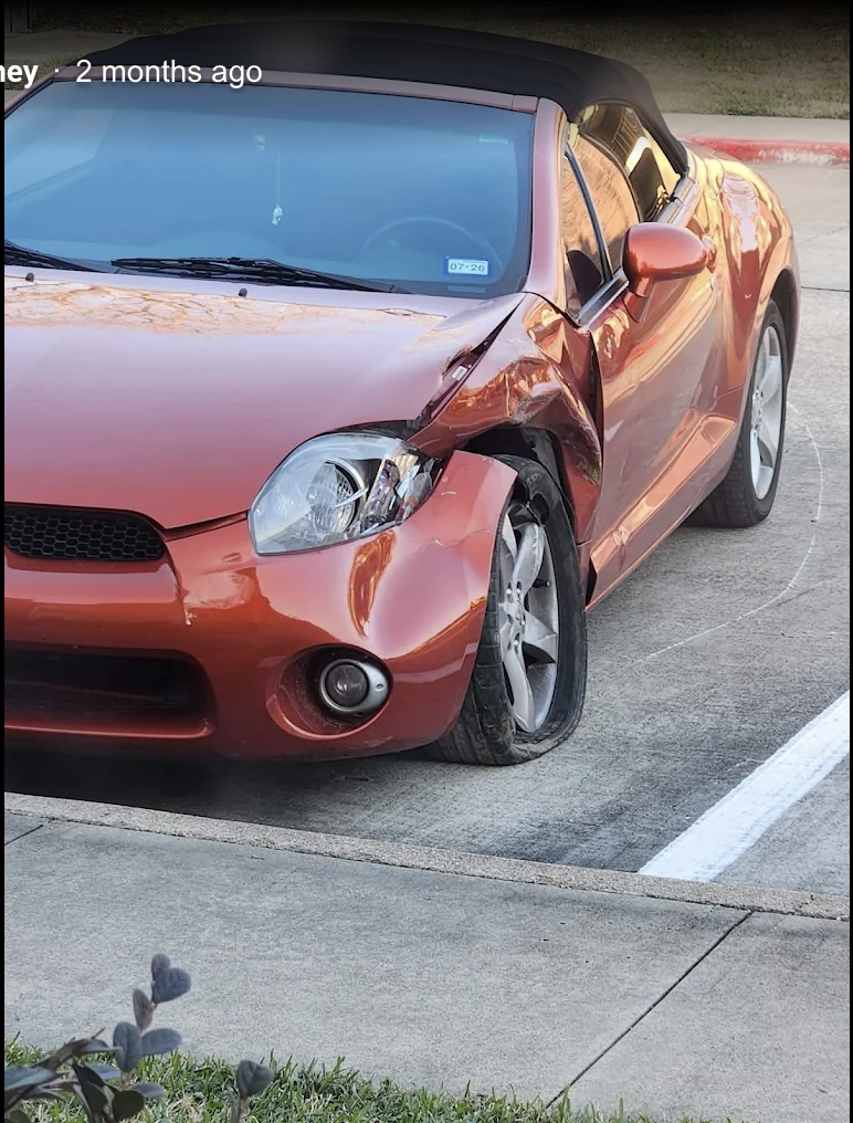 Mitsubishi Eclipse Spyder before repair — Front fender and headlight damage